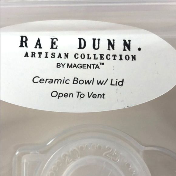 NWT Rae Dunn 2 pieces Lunch & Delish Ceramic Containers Set with Vented Lid New - Picture 3 of 15